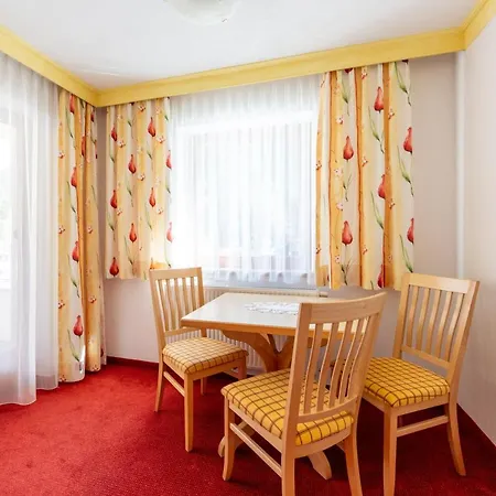 Val Monte Aparthotel 4*