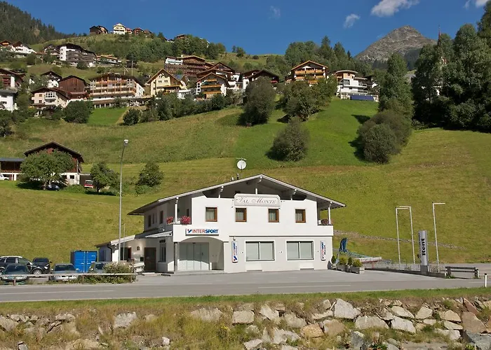 Apartmanhotel Val Monte 3*