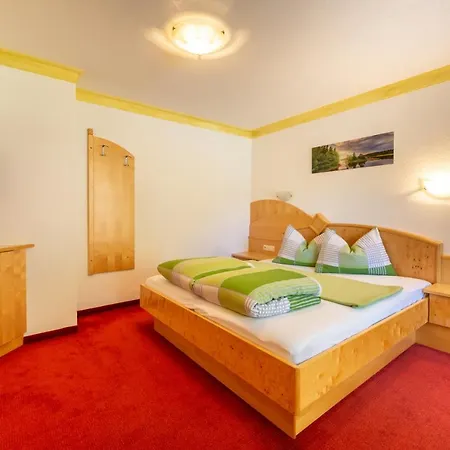 Val Monte Aparthotel 4*
